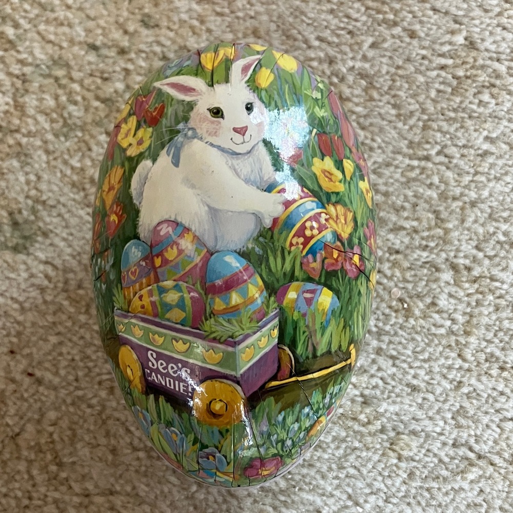 Candie's White Bunny Easter Tin with Colorful Eggs